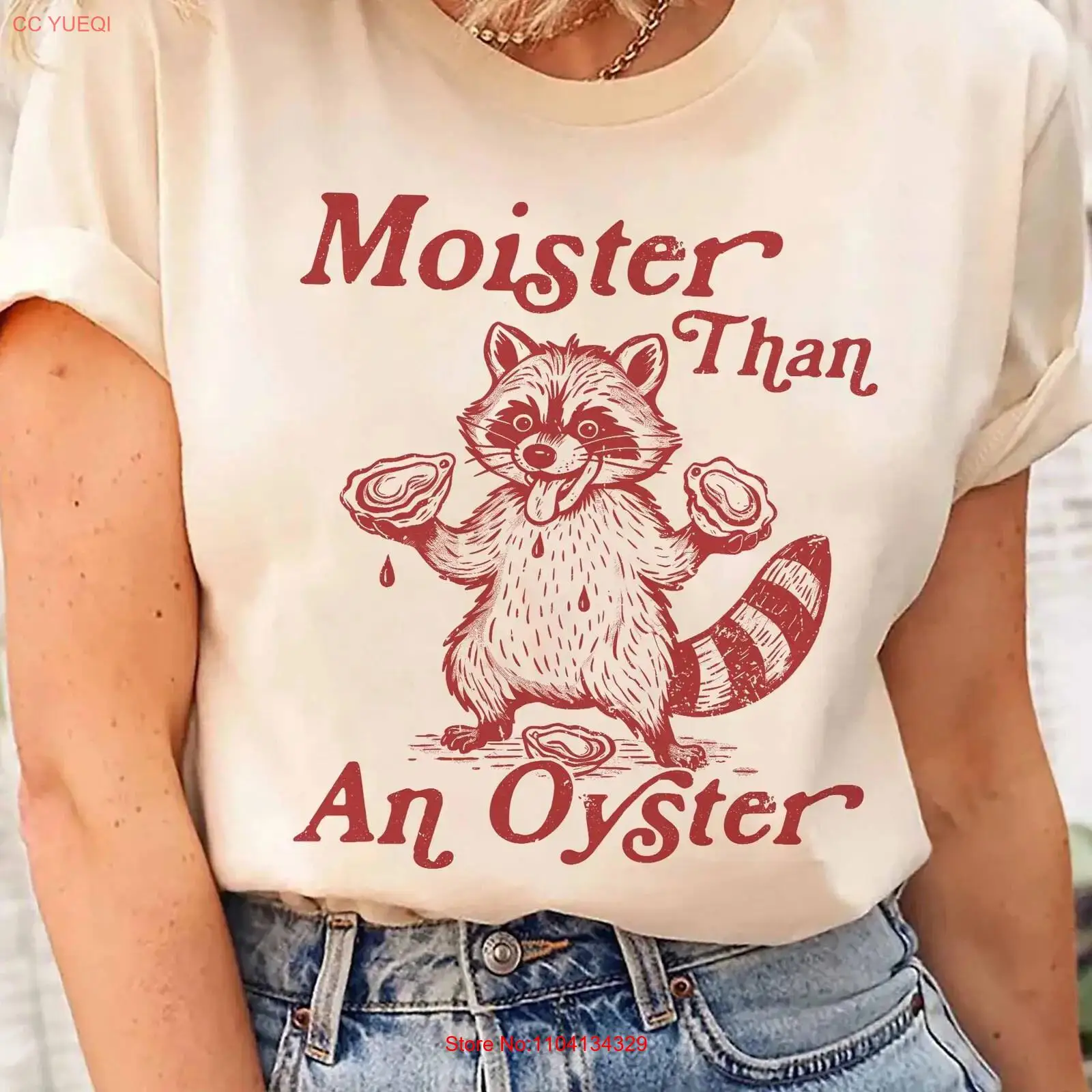 Moister Than An Oyster T Shirt - Quirky Vintage Fashion ulasan dan harga