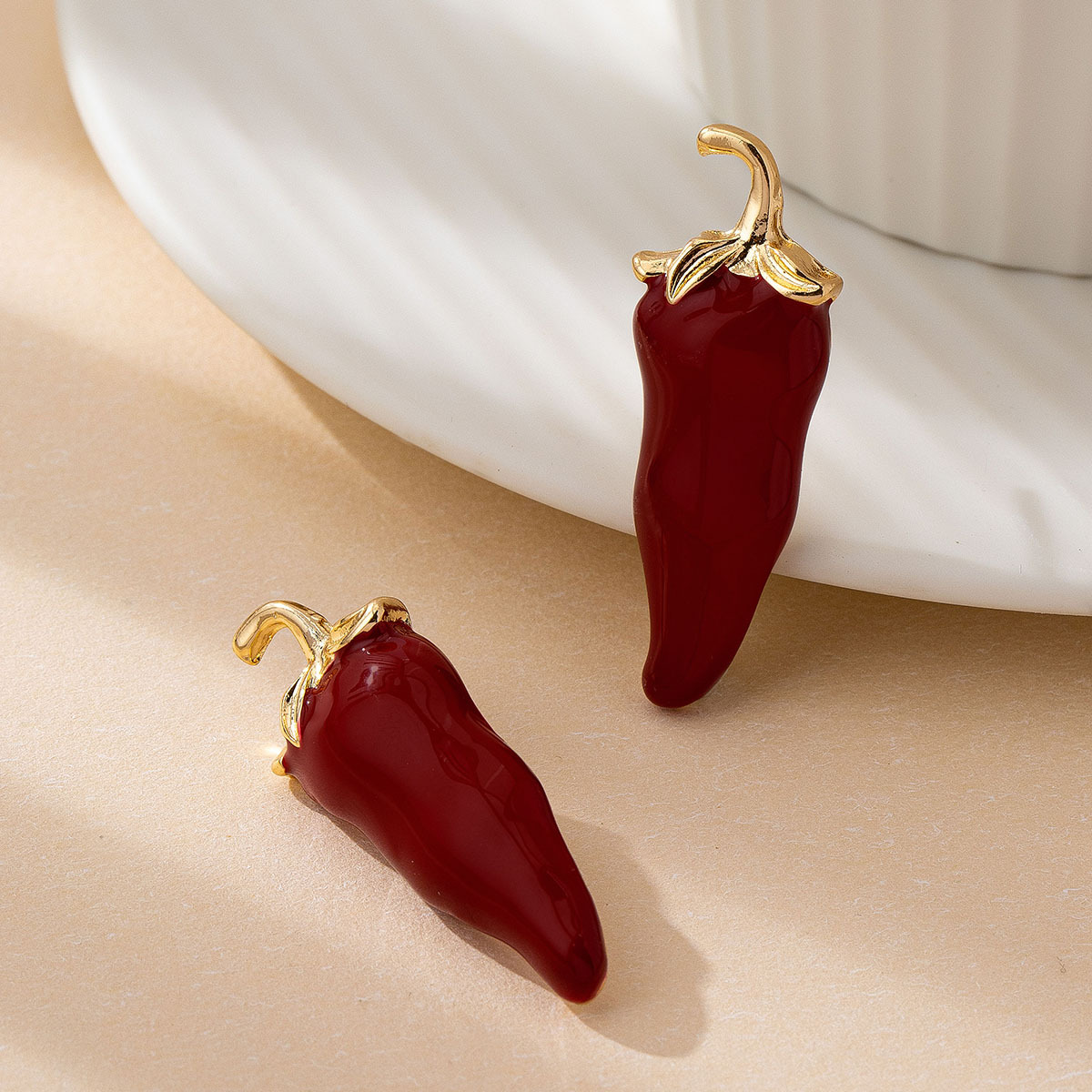 Quirky Chili Stud Earrings Wom - Quirky Vintage Fashion ulasan dan harga