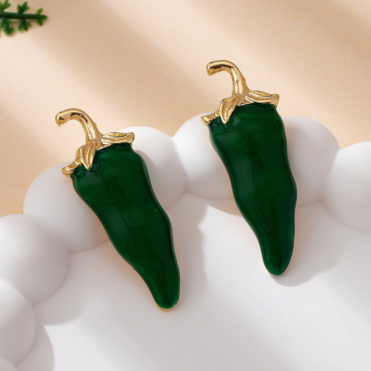 Quirky Chili Stud Earrings Wom - Quirky Vintage Fashion ulasan dan harga